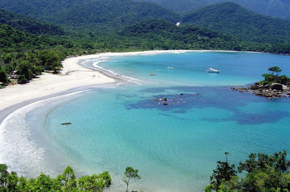 Praia de Castelhanos em Ilhabela